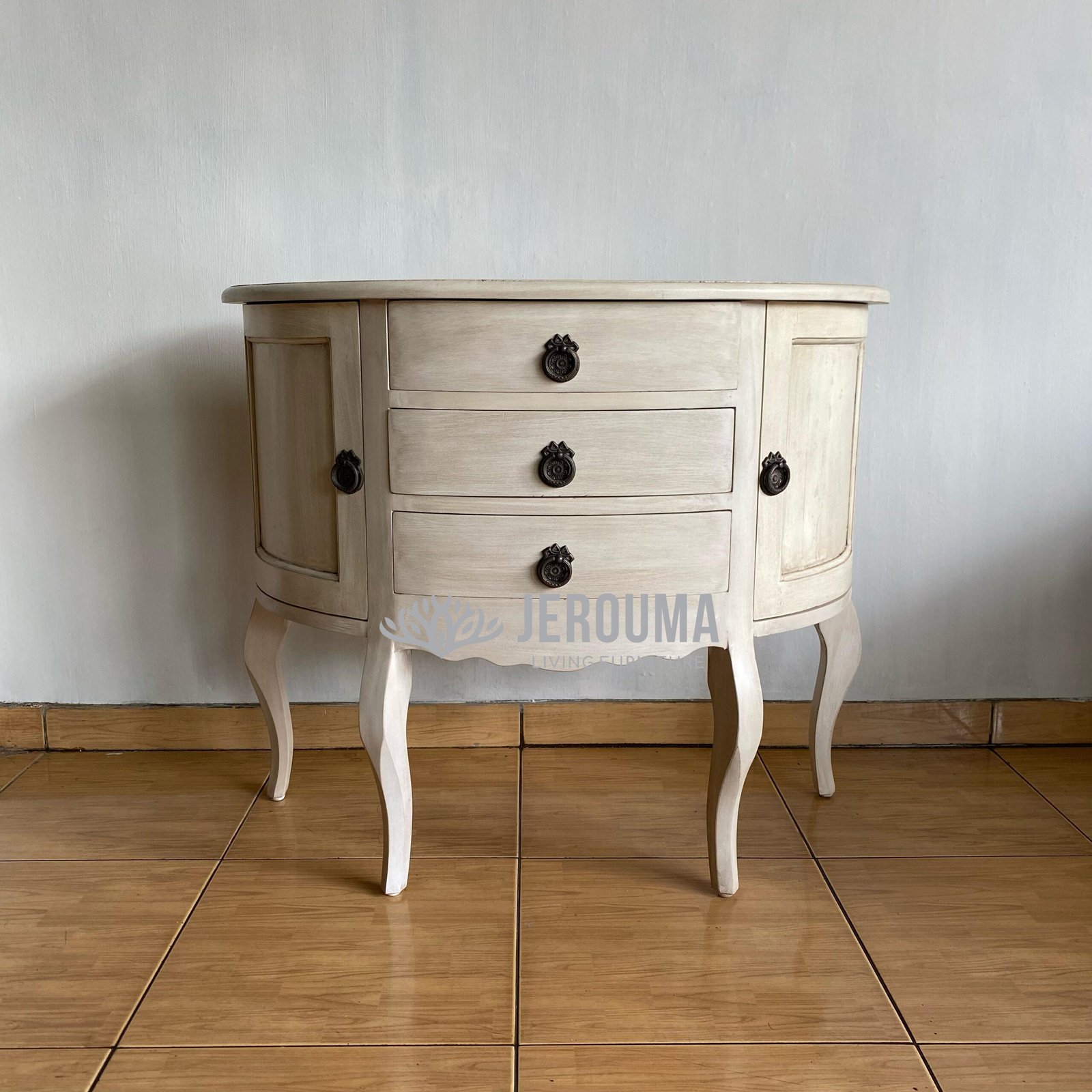 Jerouma Living Classic Drawers White Wash Console Table