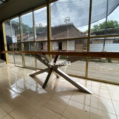 Meja makan kaki stainless steel top table kayu trembesi - Jerouma Living