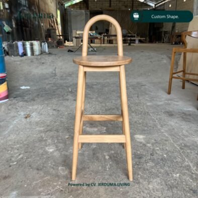 Kursi Bar Kayu Custom Minimalis – Sandaran Melengkung | Jerouma Living