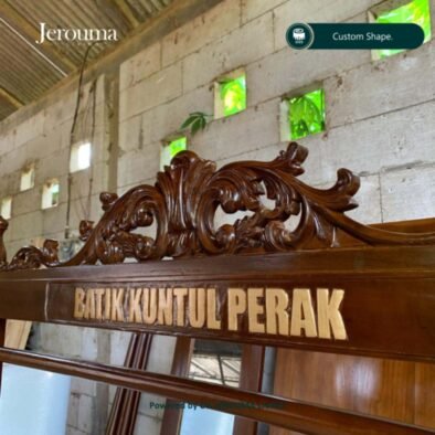 Gawangan Batik Kayu Jati Kuntul Perak Custom Shape – Jerouma Living
