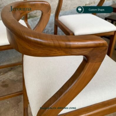 Kursi Bar Kayu dengan Sandaran & Dudukan Empuk – Kursi Counter Custom | Jerouma Living