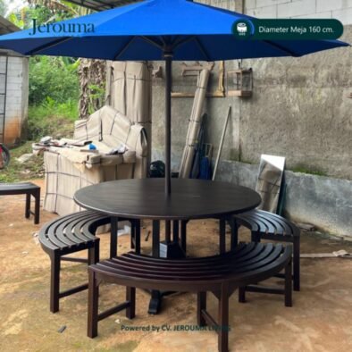 Set Meja Taman Kayu dengan Bangku Melingkar & Payung – Diameter 160 cm