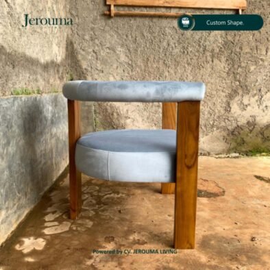 Kursi Custom Kayu Minimalis dengan Dudukan Empuk – Jerouma Living