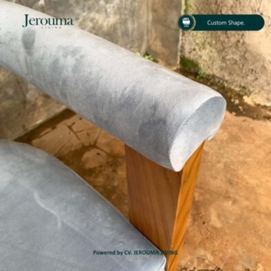 Kursi Custom Kayu Minimalis dengan Dudukan Empuk – Jerouma Living