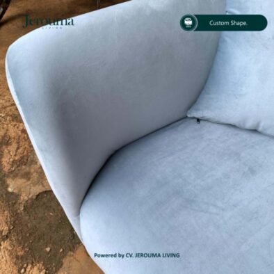 Sofa Ruang Tamu Custom Warna Biru Muda dengan Desain Elegan – Jerouma Living